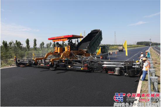 中大機(jī)械：不走尋常路 傳承匠心成就中國(guó)公路攤鋪專(zhuān)家